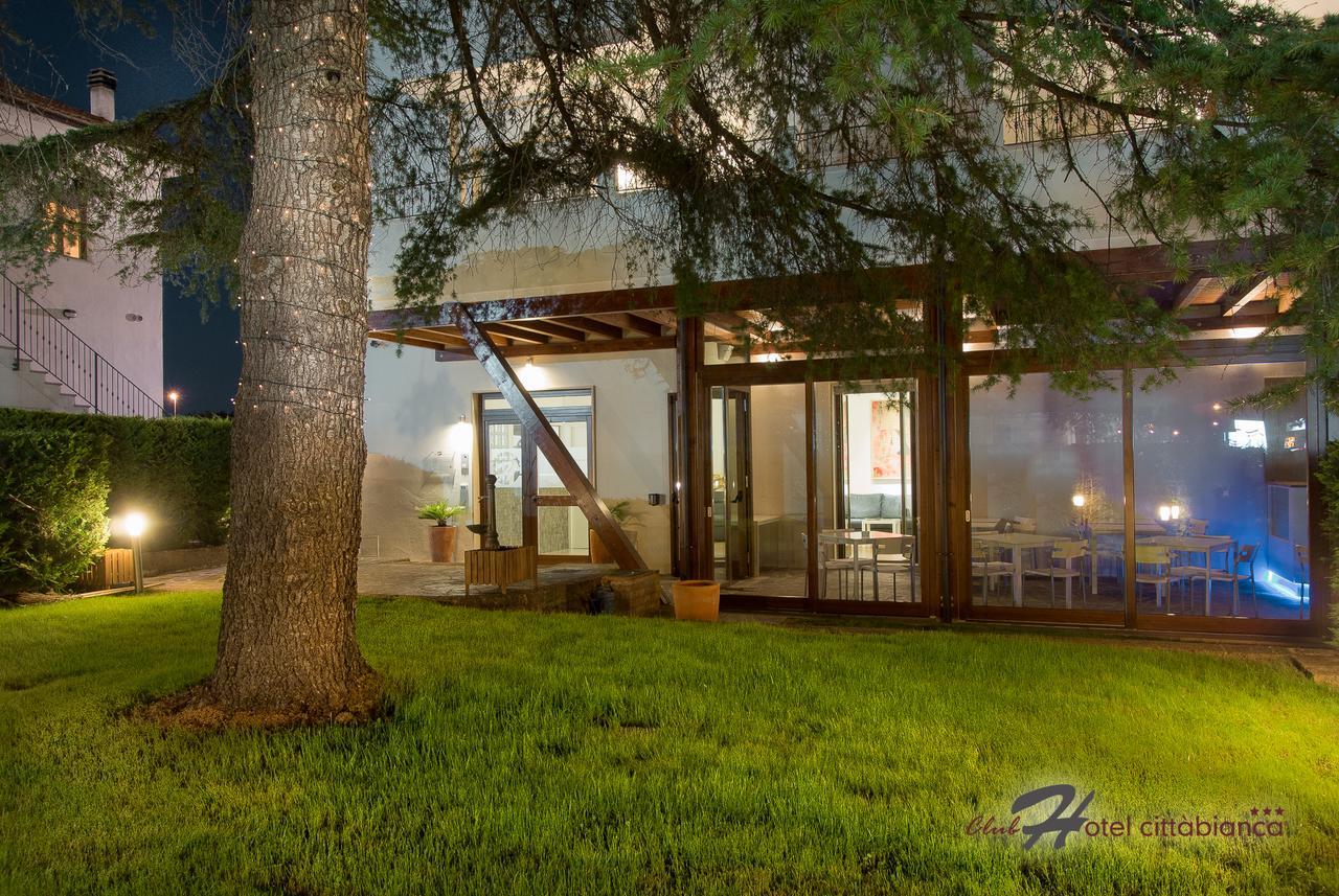 פסקרה Boutique Hotel E Spa Citta Bianca מראה חיצוני תמונה