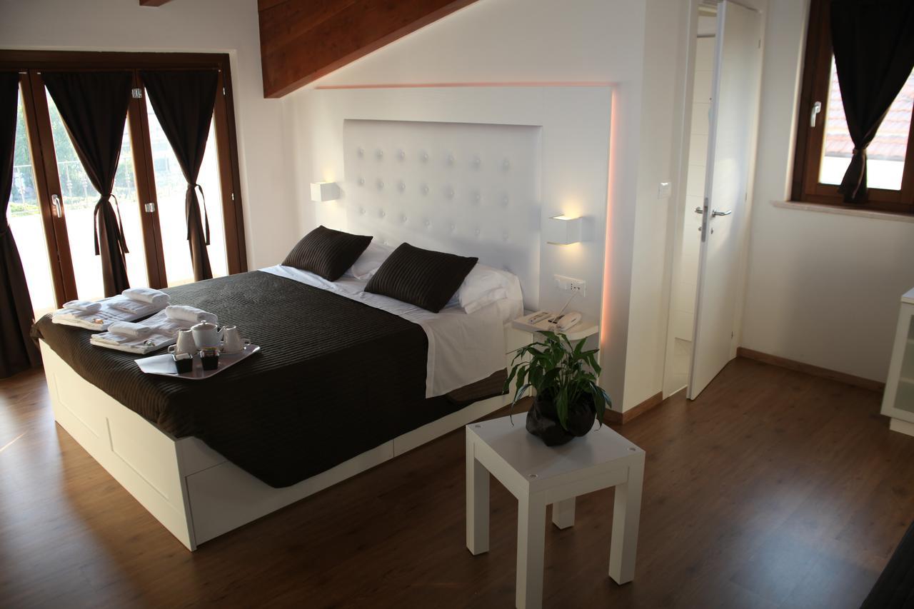 פסקרה Boutique Hotel E Spa Citta Bianca מראה חיצוני תמונה