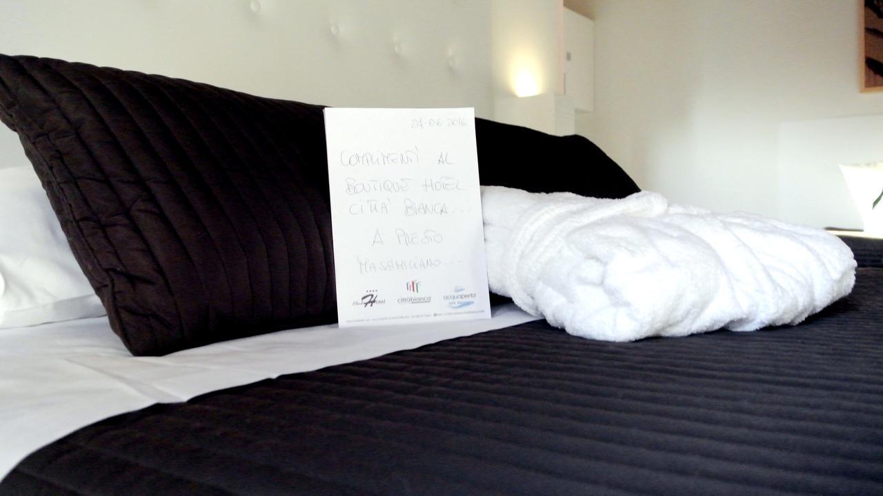 פסקרה Boutique Hotel E Spa Citta Bianca מראה חיצוני תמונה